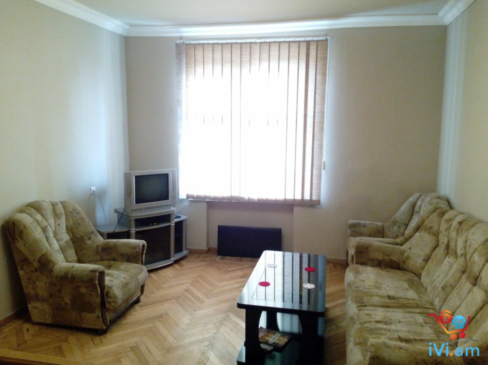 Oravardzov 1 sen bnakaran Daily rent apartment in Yerevan-Komitas. Full - Լուսանկար 1