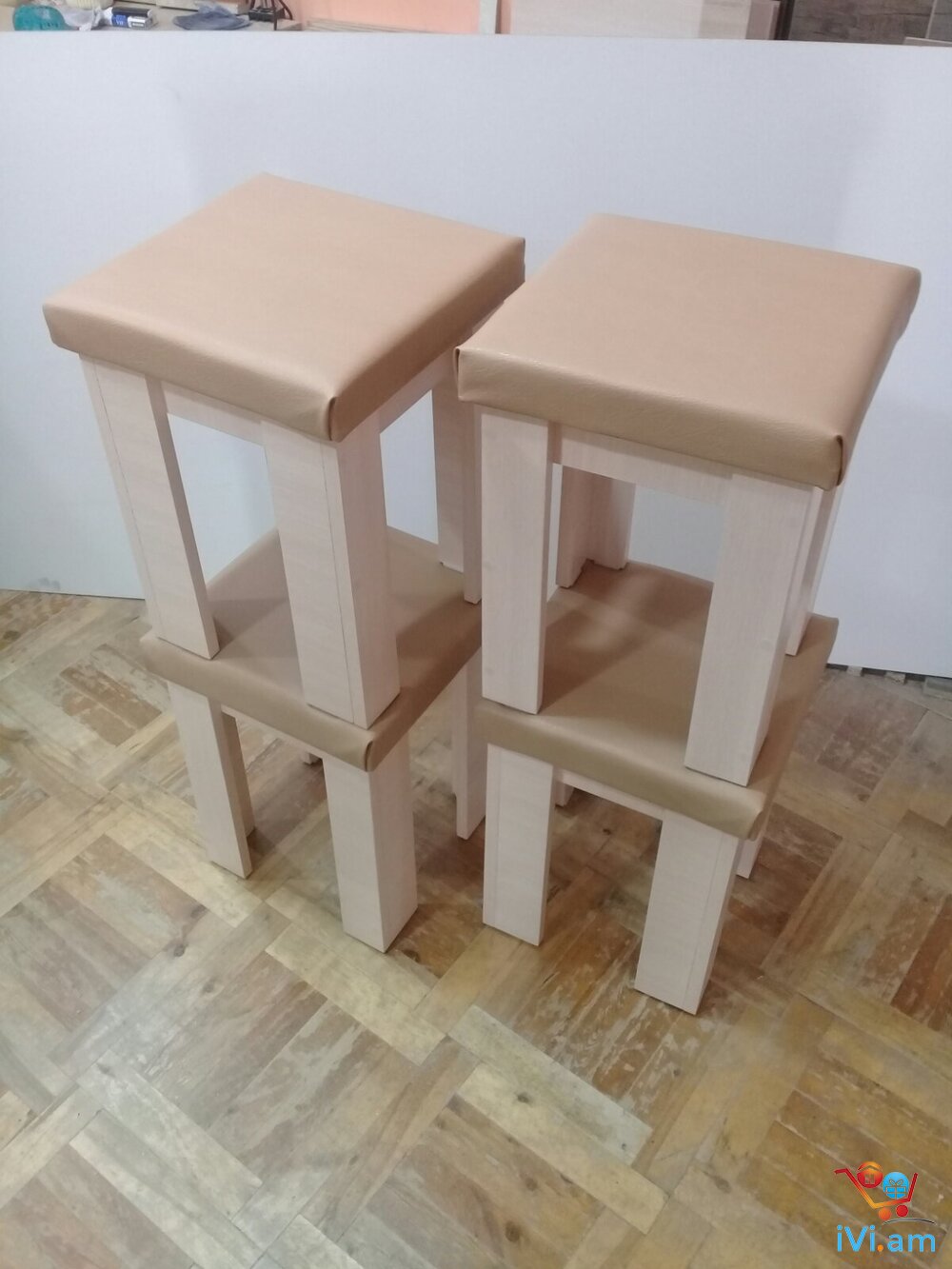 Աթոռներ, - Լուսանկար 1