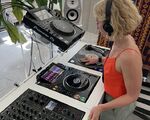 DJ DASER Էլեկտրոնային երաժշտության դասեր DJ Դասնթացներ DJ School DJEING уроки диджеинга с нуля